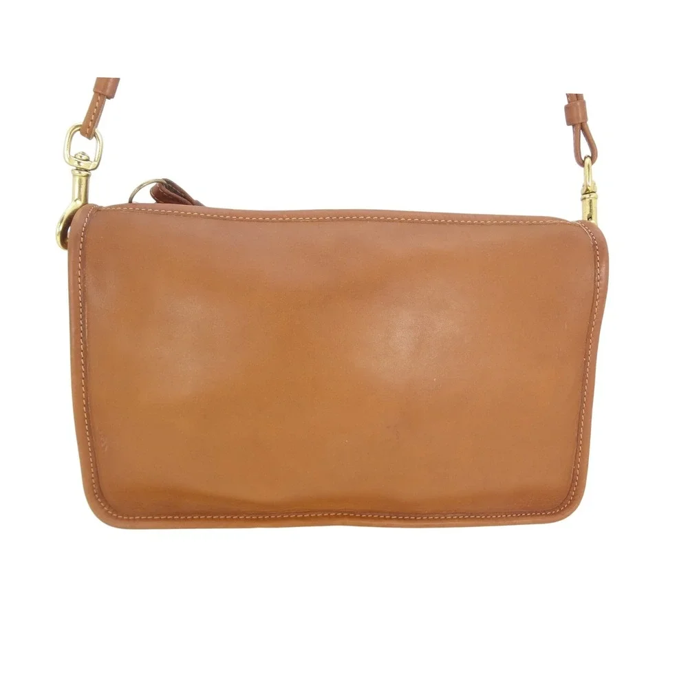 Coach vintage manor